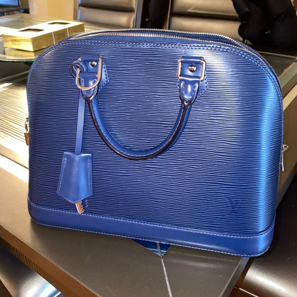 Louis Vuitton Alma BB blue epi leather